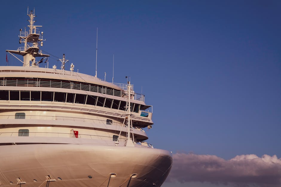 Trabajos de mantenimiento del sistema de climatización HVAC en cubierta de máquinas de crucero